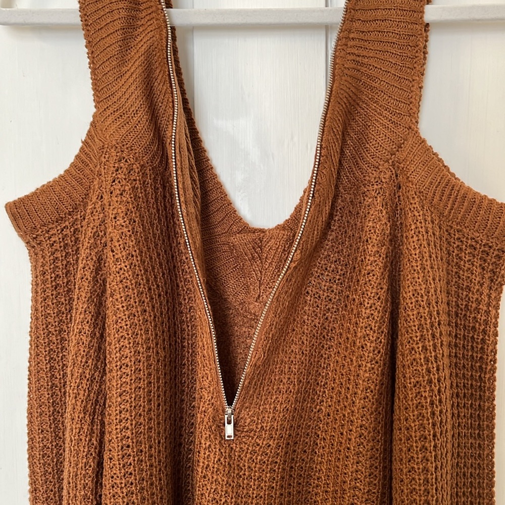 Zip front sweater - Picture 2 of 5